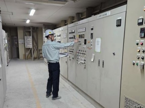 操業（機械操作）